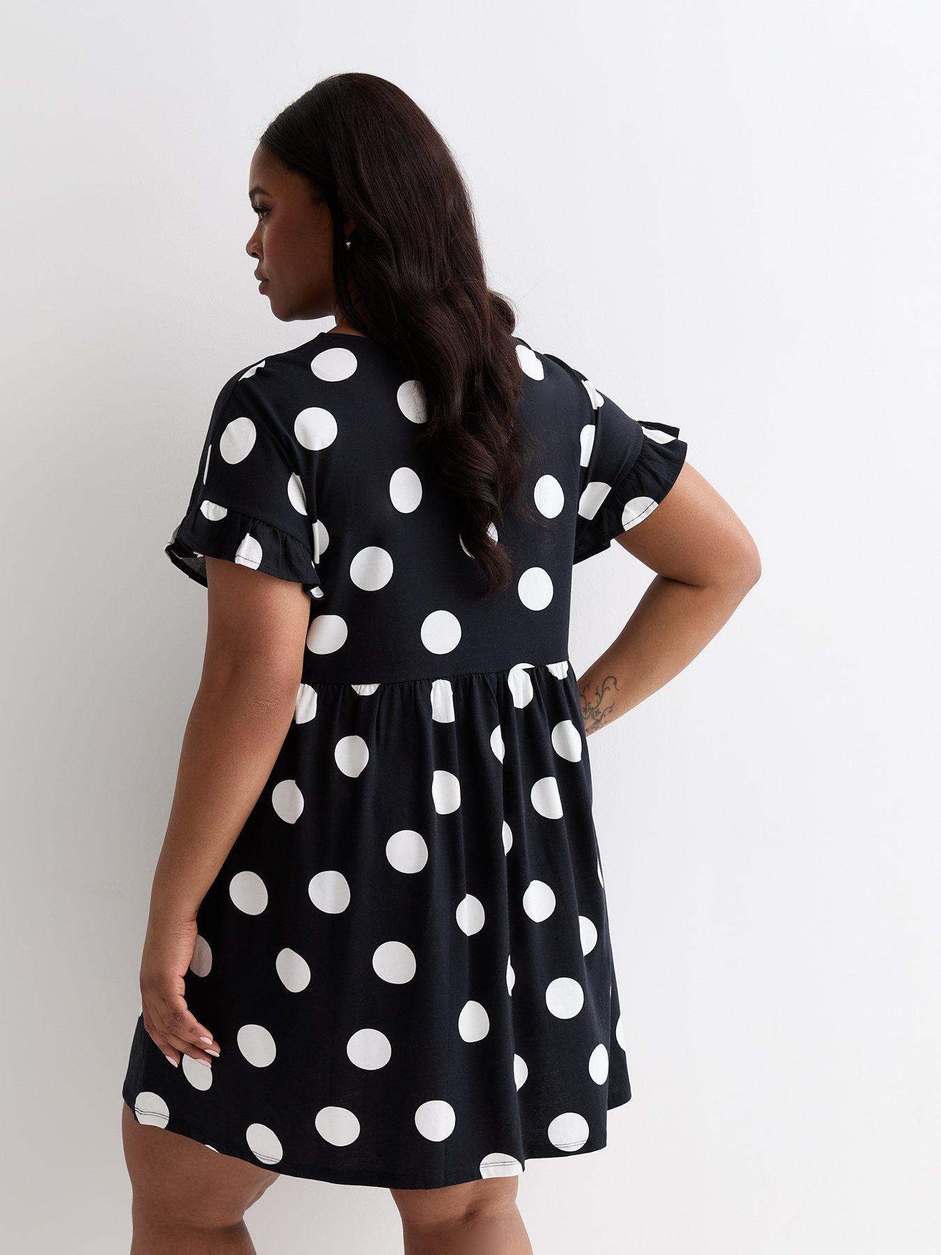 new-look-curves-black-spot-print-short-frill-sleeve-mini-smock-dressstillFront