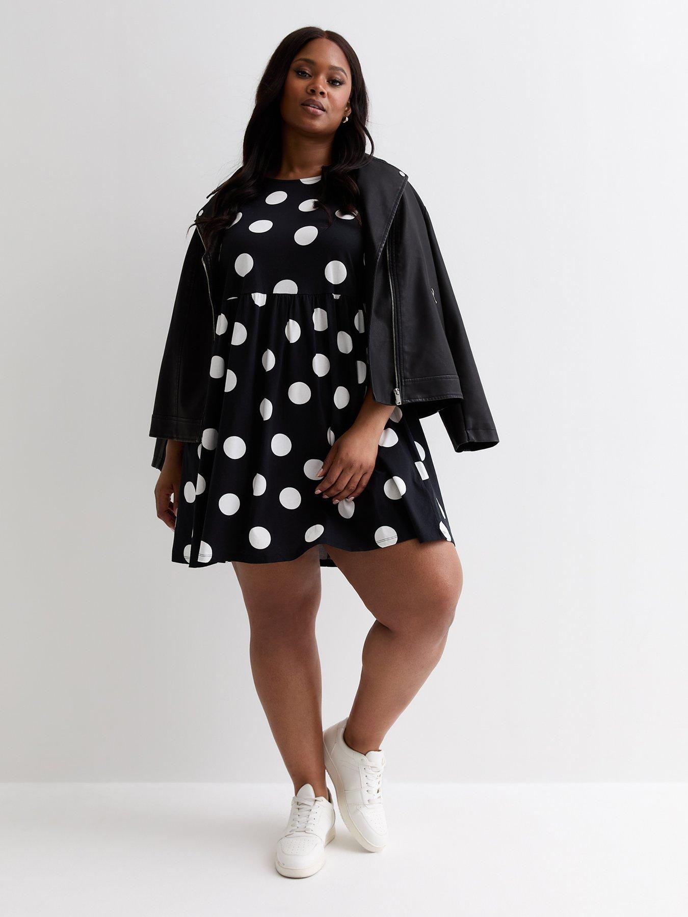 new-look-curves-black-spot-print-short-frill-sleeve-mini-smock-dressback