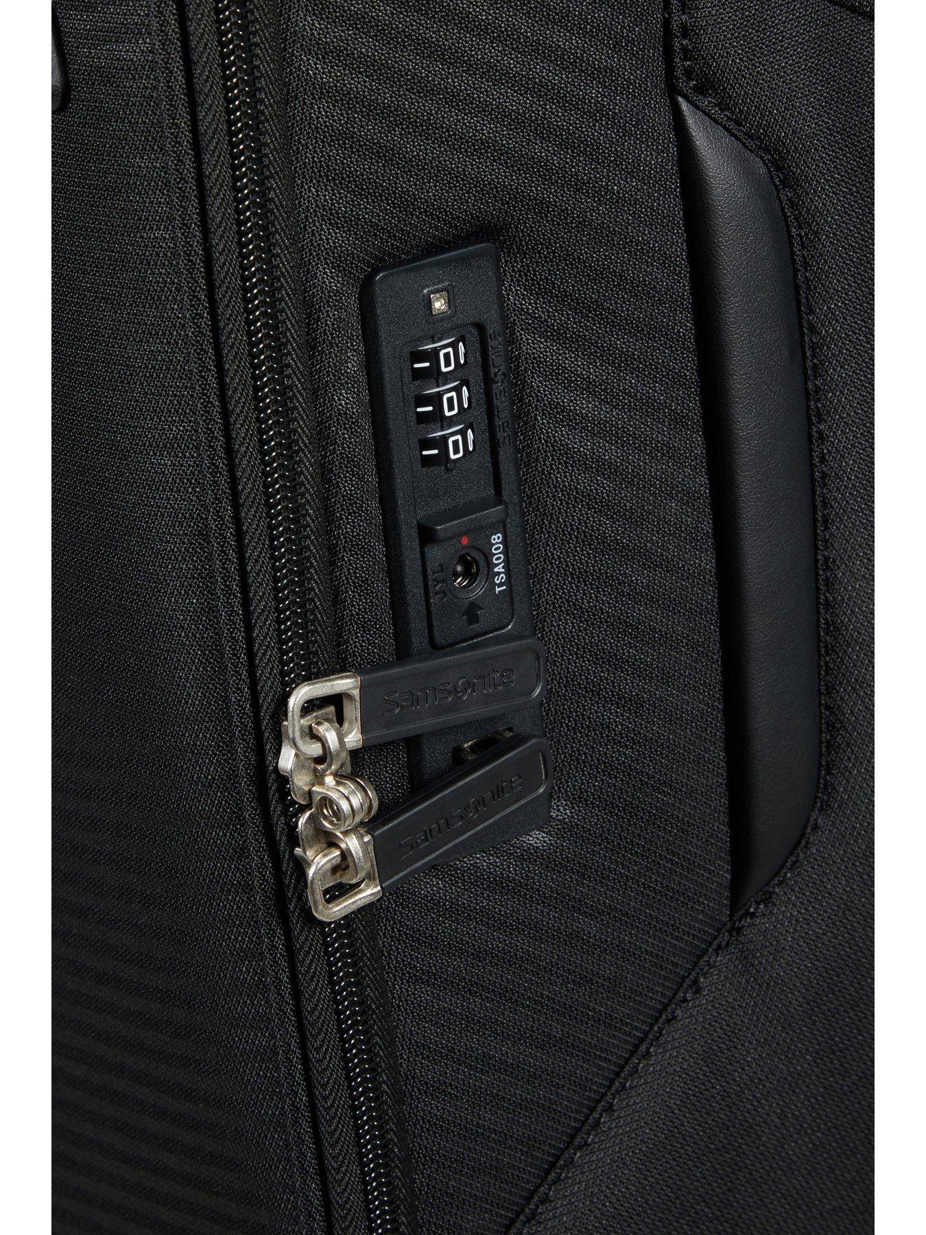 samsonite-litebeam-spinner-5520-cabin-softshell-case-blackoutfit