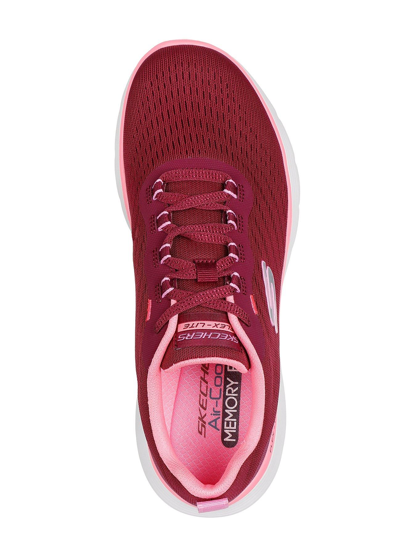 skechers-engineered-mesh-lace-up-w-air-cooled-mfoutfit