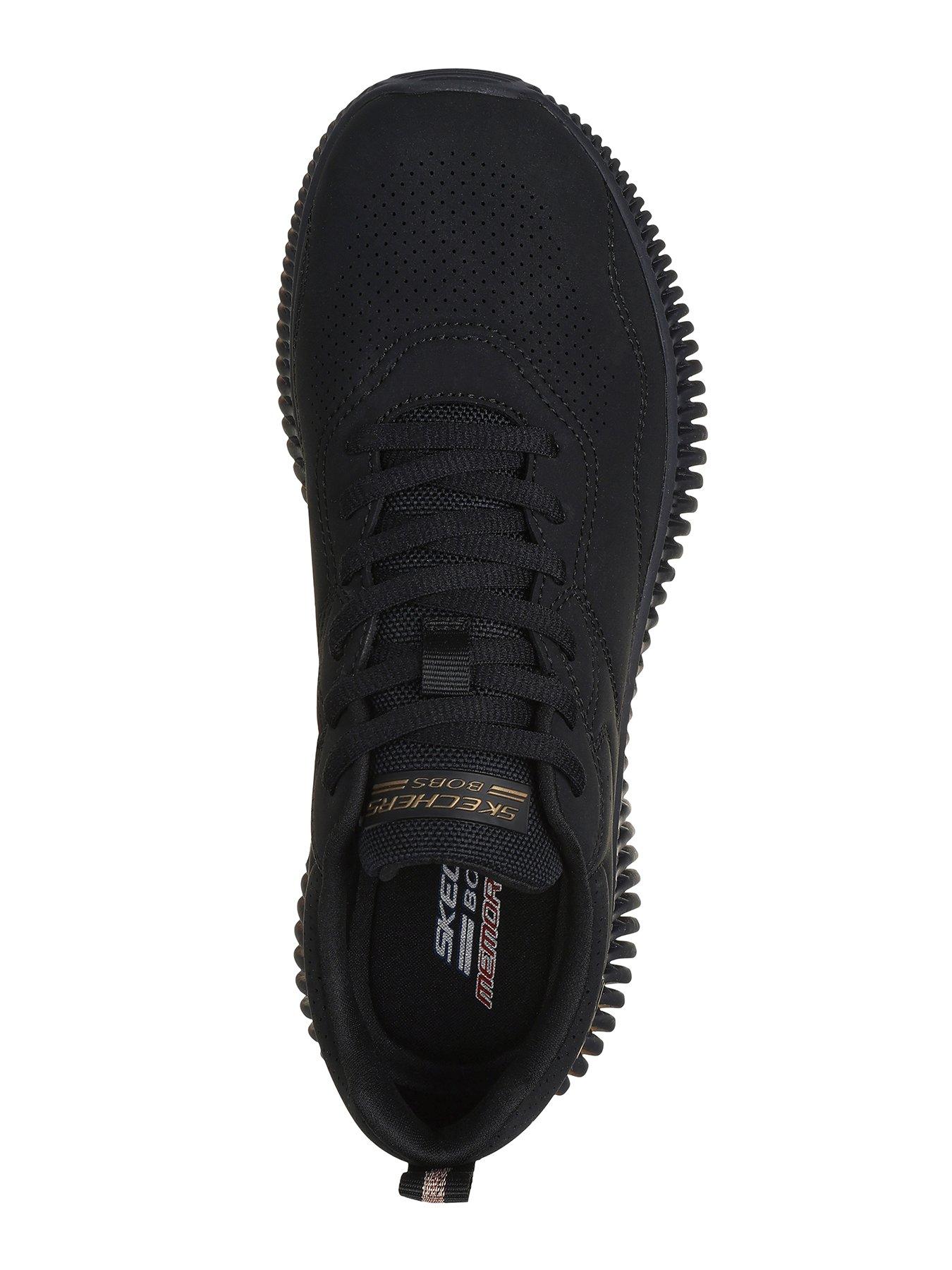 skechers-deboss-lace-up-sneakers-blackoutfit