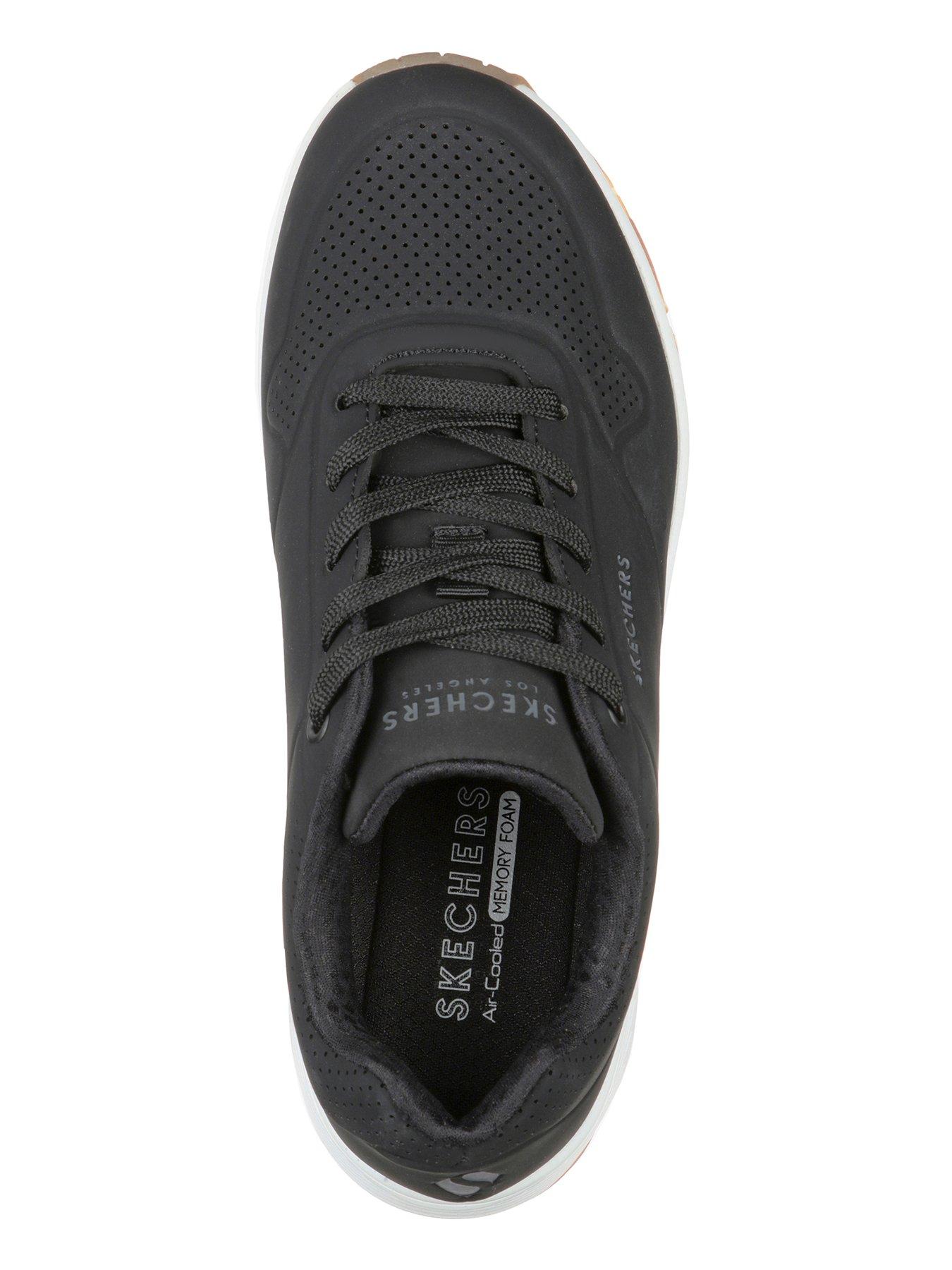 skechers-durabuck-lace-up-sneakeroutfit