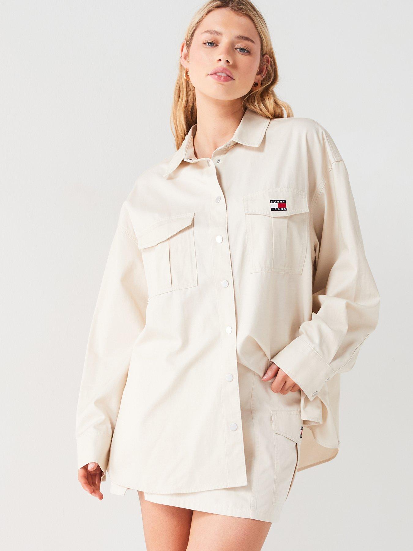 tommy-jeans-cargo-overshirt-beige