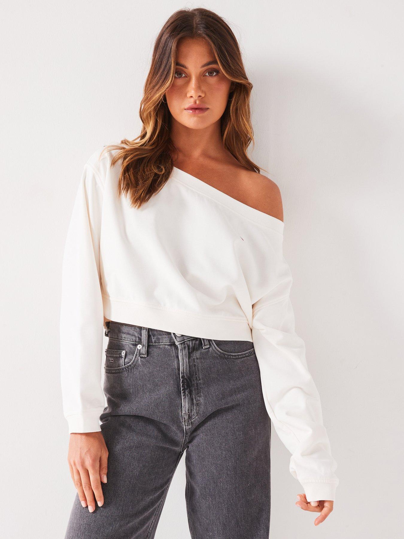 tommy-jeans-slouchy-off-the-shoulder-sweatshirt-creamfront