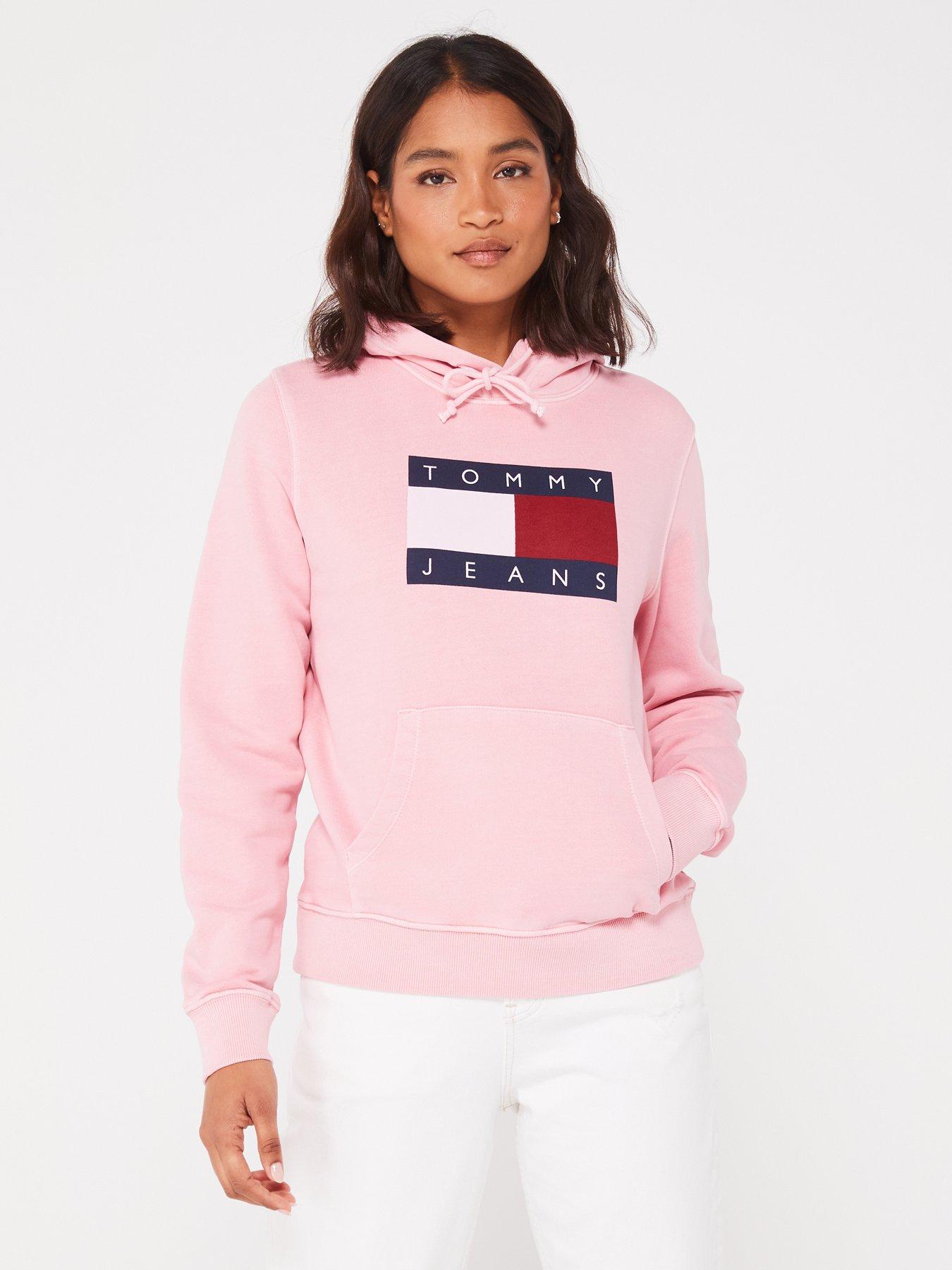 tommy-jeans-flag-logo-hoodie-pink