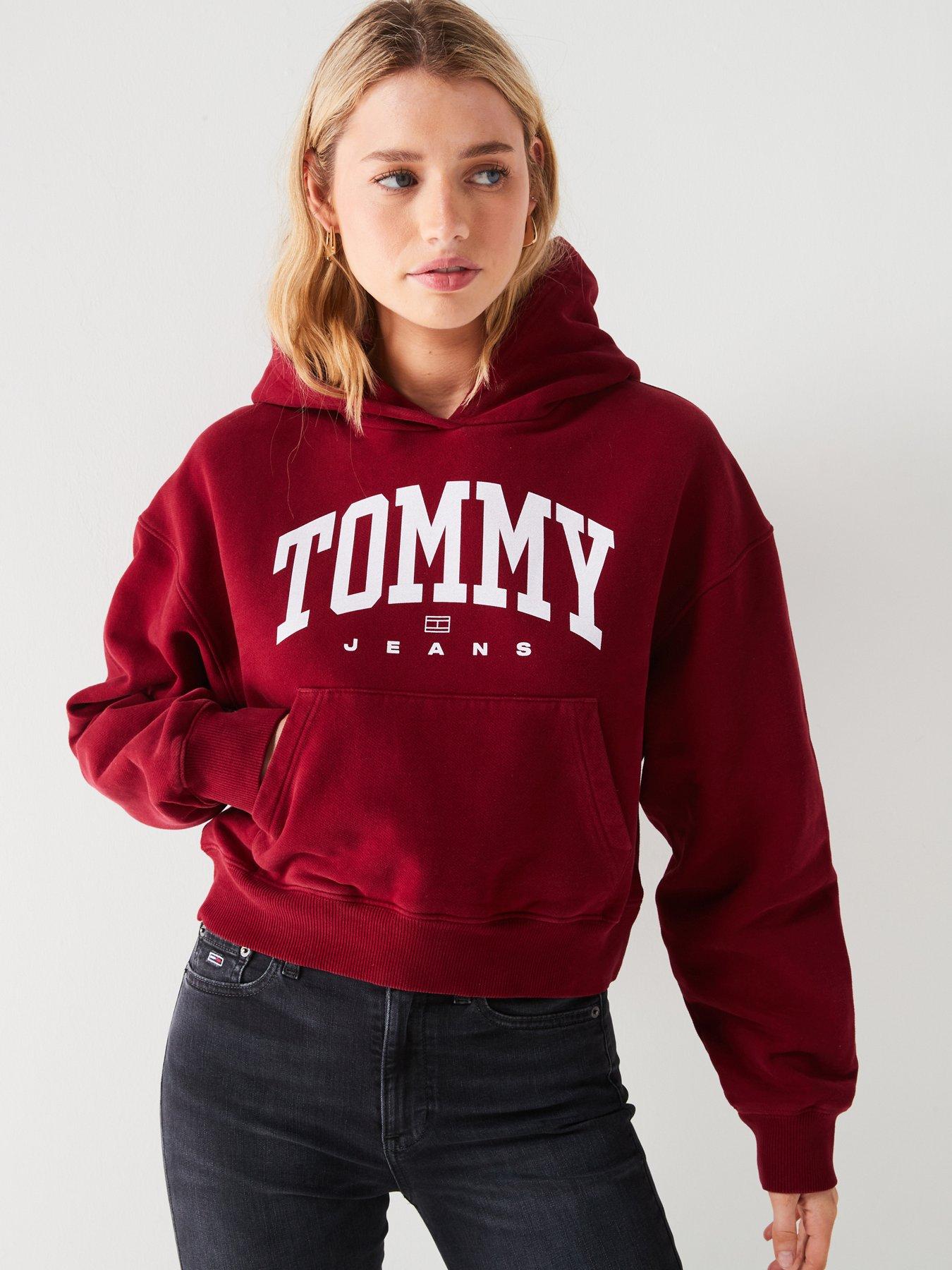 tommy-jeans-varsity-logo-cropped-hoodie-red