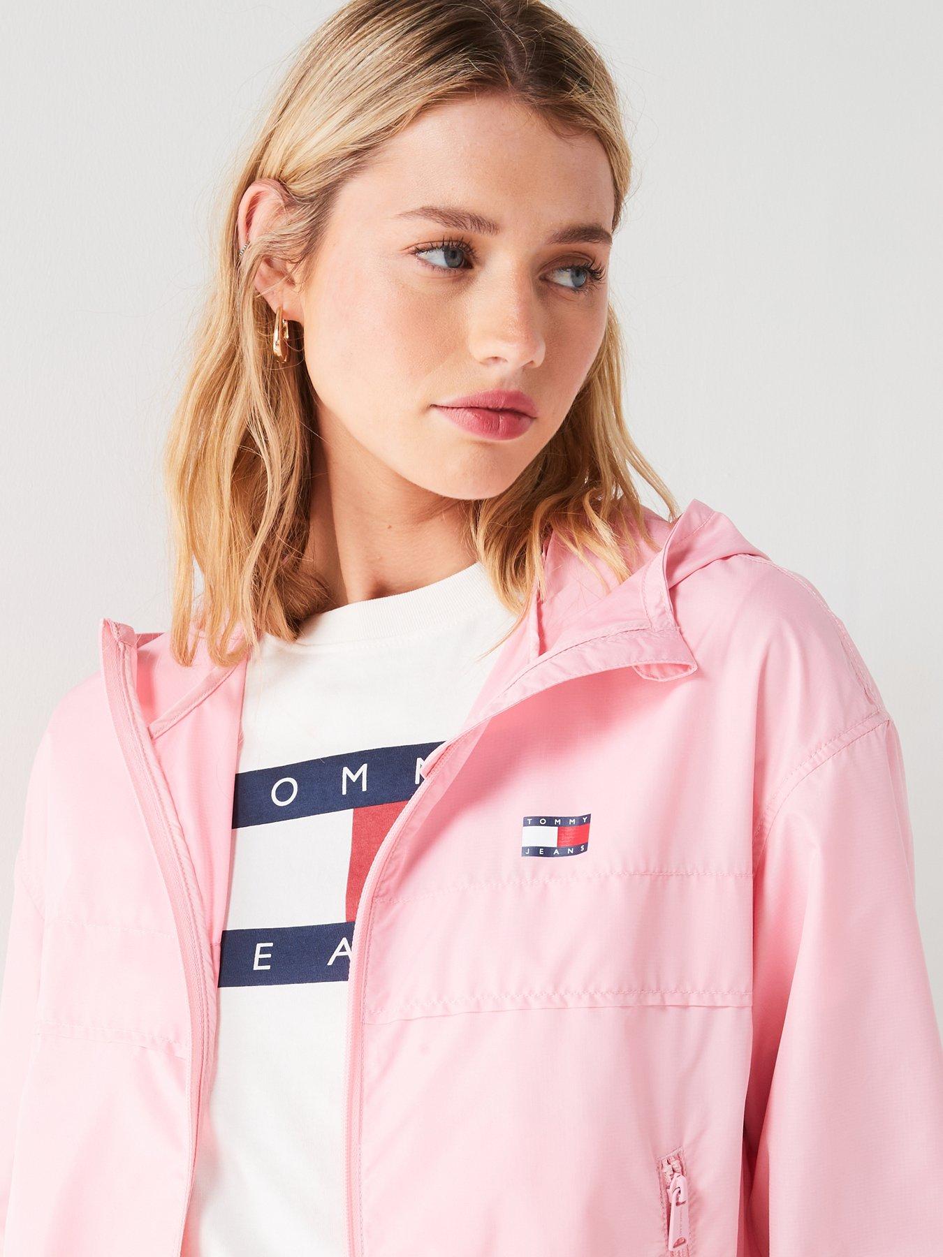 tommy-jeans-lightweight-windbreaker-jacket-pinkoutfit