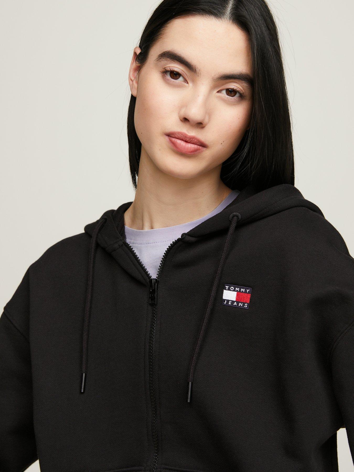 tommy-jeans-logo-zip-through-hoodie-blackoutfit