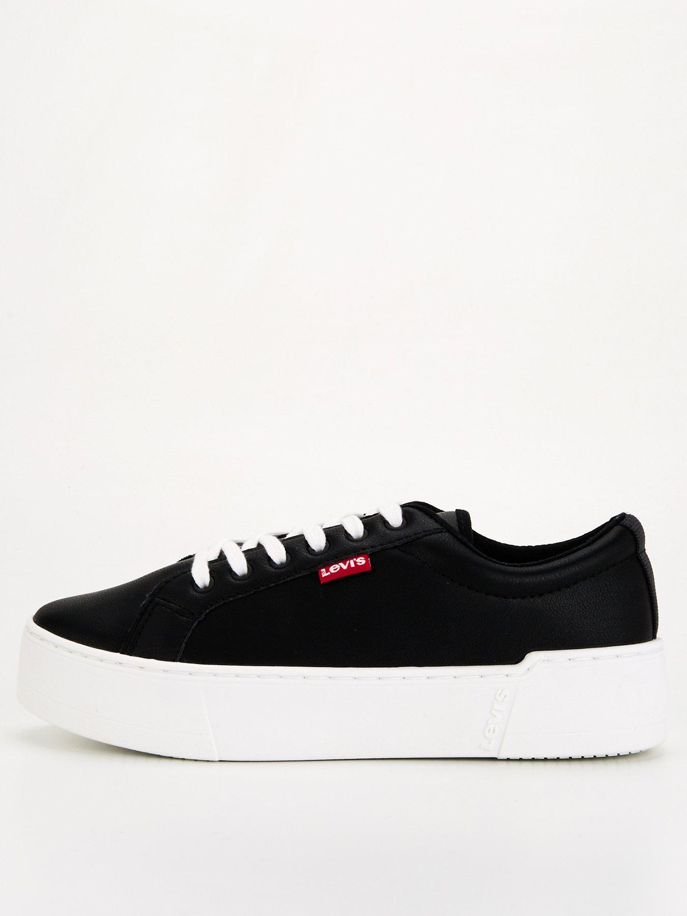 levis-tijuana-trainer-black