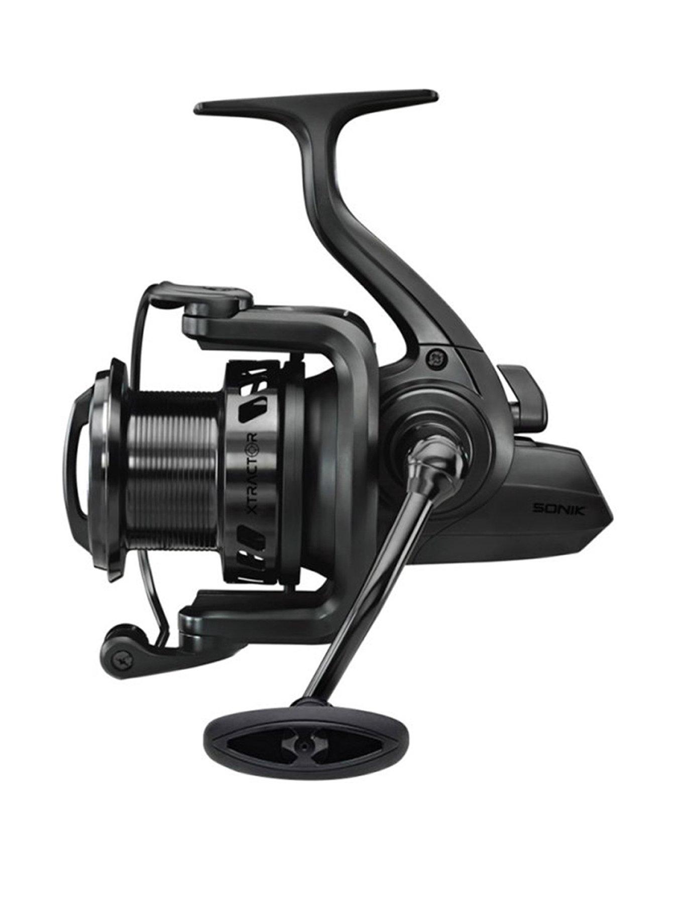 sonik-xtractor-black-5000-fishing-reelfront