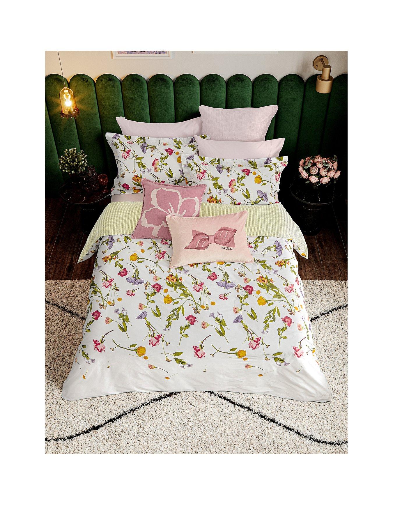 ted-baker-ted-baker-scattered-bouquet-duvet-set-doublestillFront