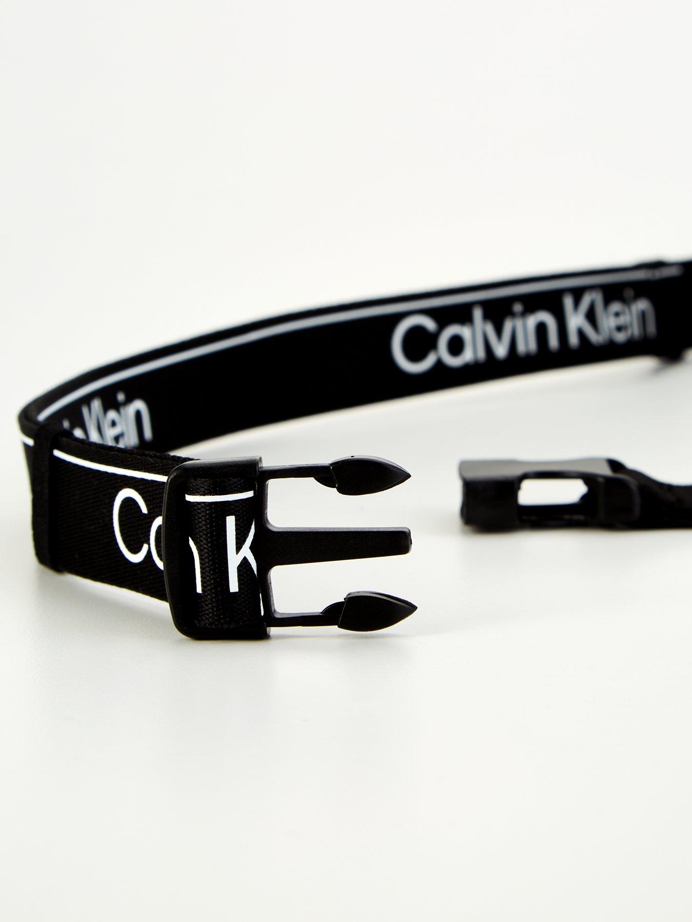 calvin-klein-sport-waistpackoutfit