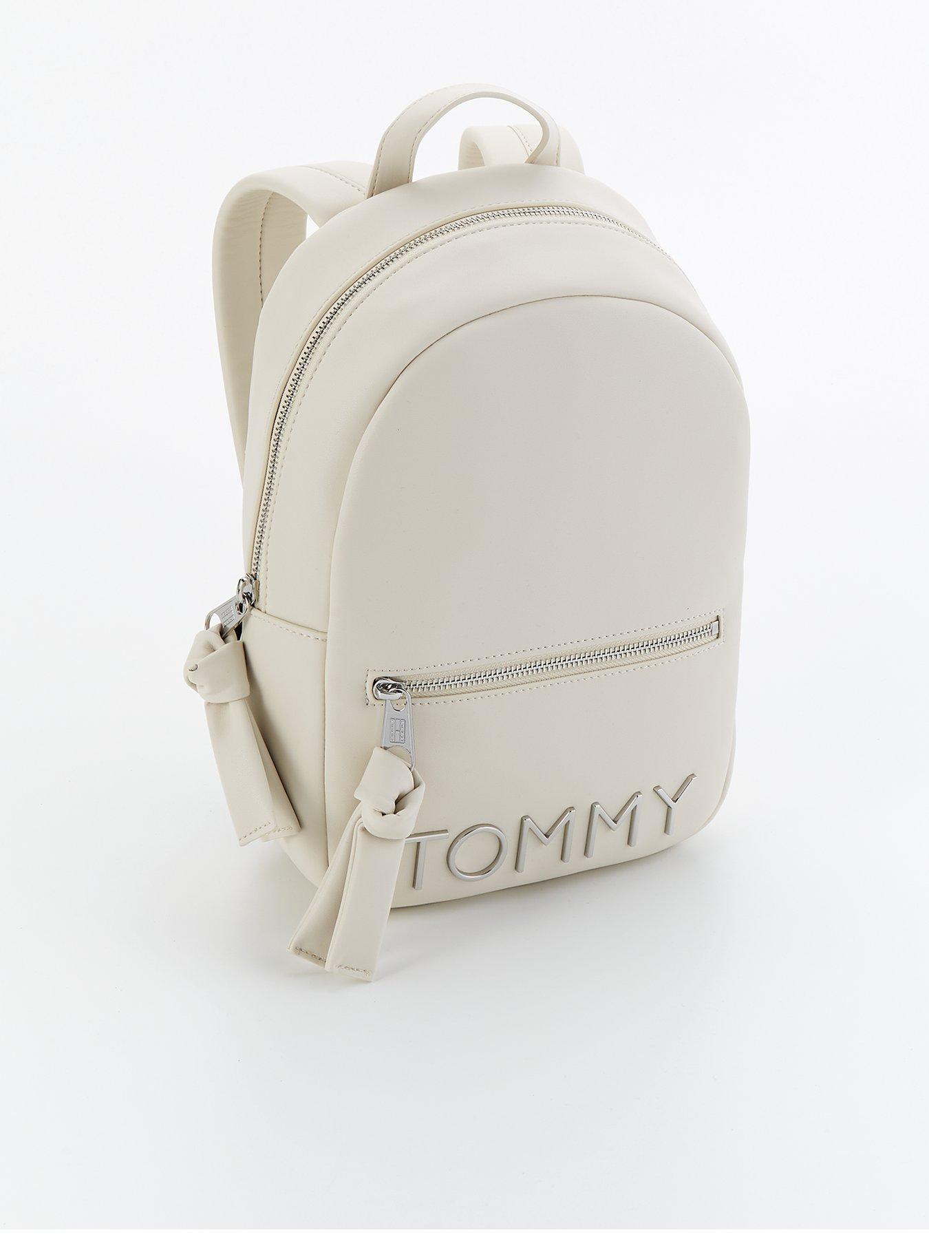 tommy-jeans-bold-backpack-creamback