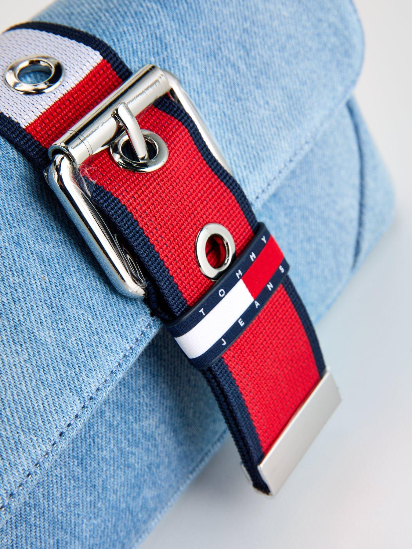 tommy-jeans-idol-denim-shoulder-bag-blueoutfit