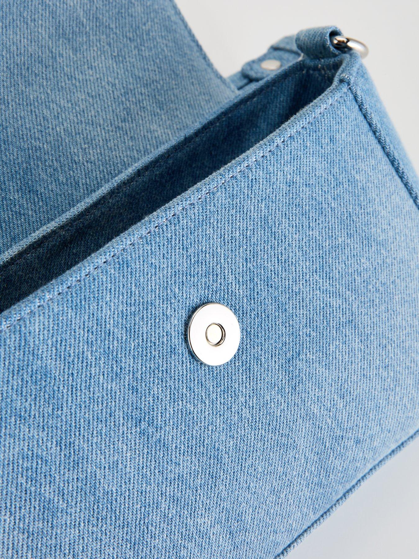 tommy-jeans-idol-denim-shoulder-bag-bluedetail