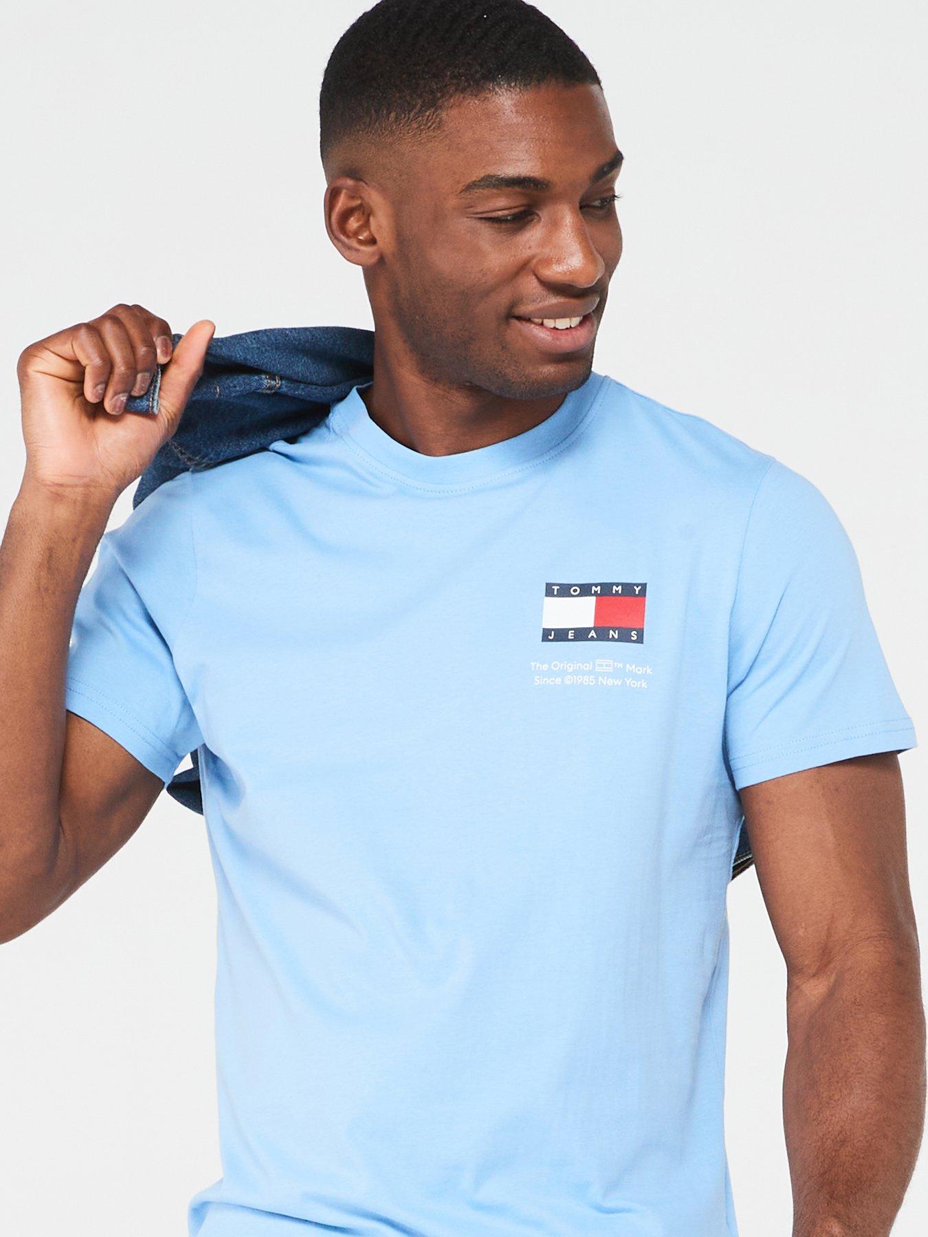 tommy-jeans-tommy-jeans-slim-fit-essential-flag-t-shirt-light-blueoutfit