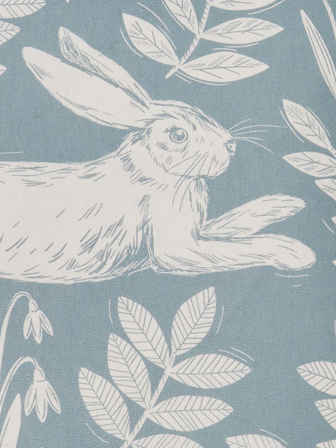 fusion-spring-rabbits-outdoor-cushiondetail