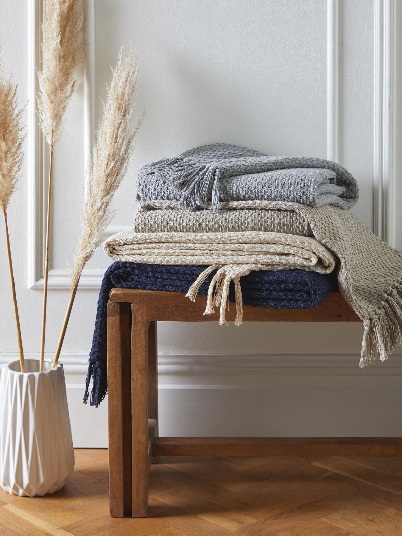 drift-home-hayden-throw-navydetail