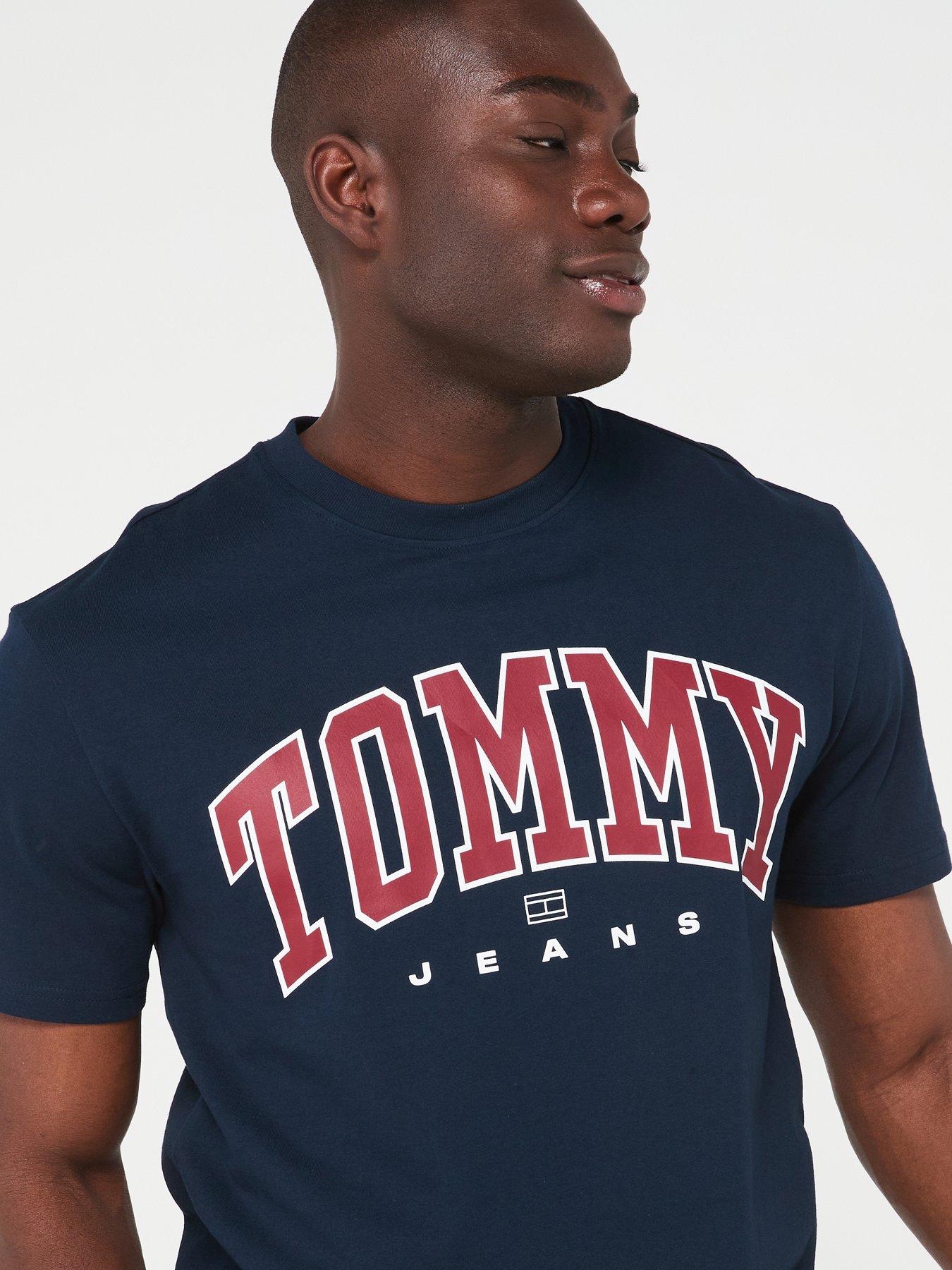 tommy-jeans-tommy-jeans-regular-fit-arch-varsity-logo-t-shirt-navyoutfit