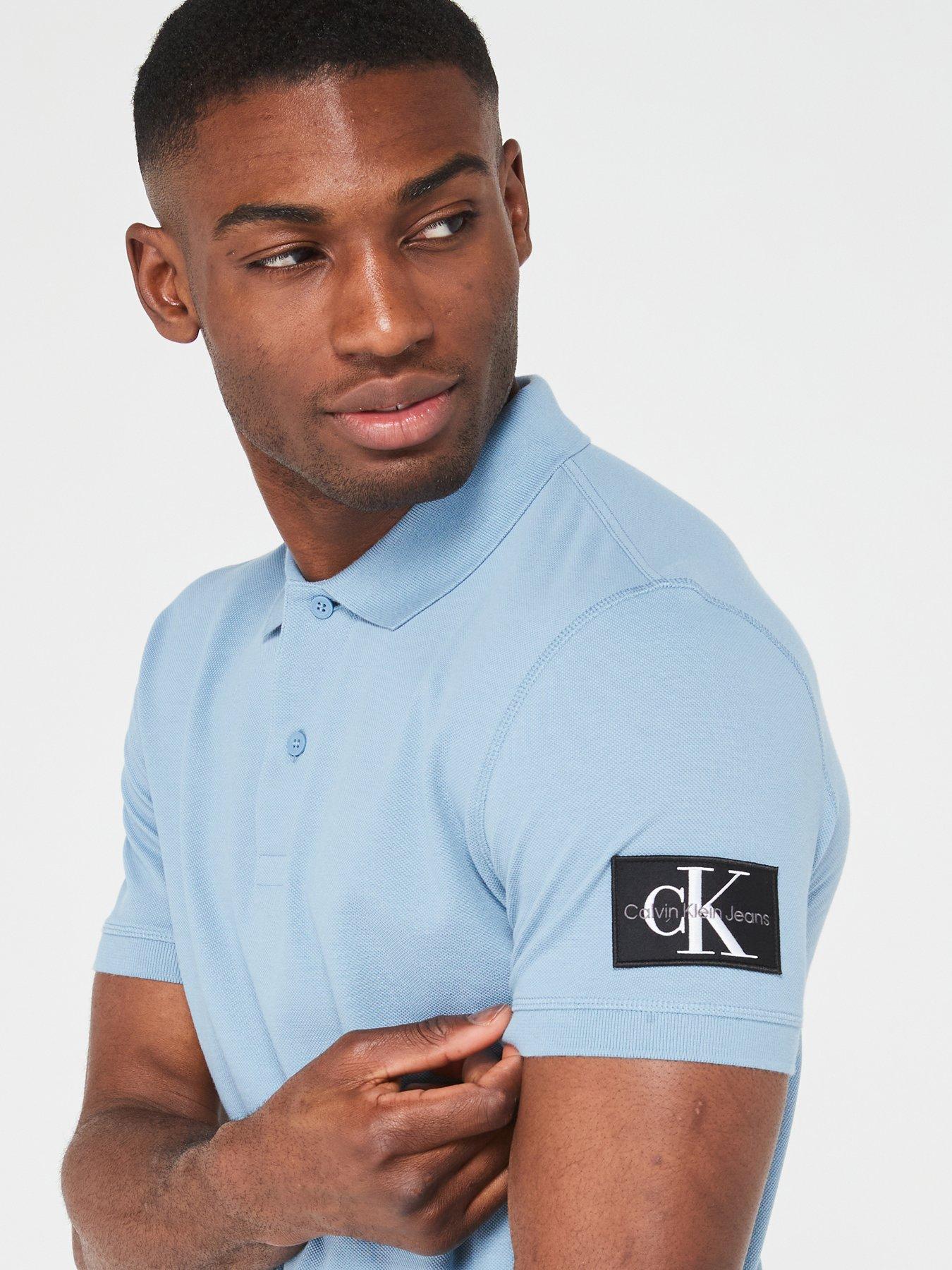 calvin-klein-jeans-calvin-klein-jeans-sleeve-badge-polo-shirt-light-blueoutfit