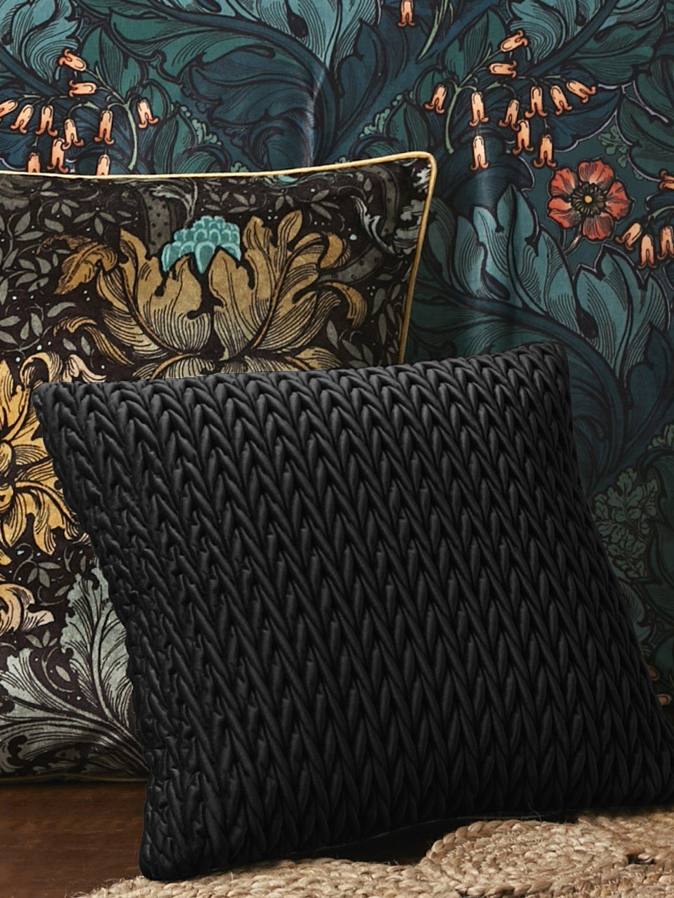 laurence-llewelyn-bowen-amory-cushion-black