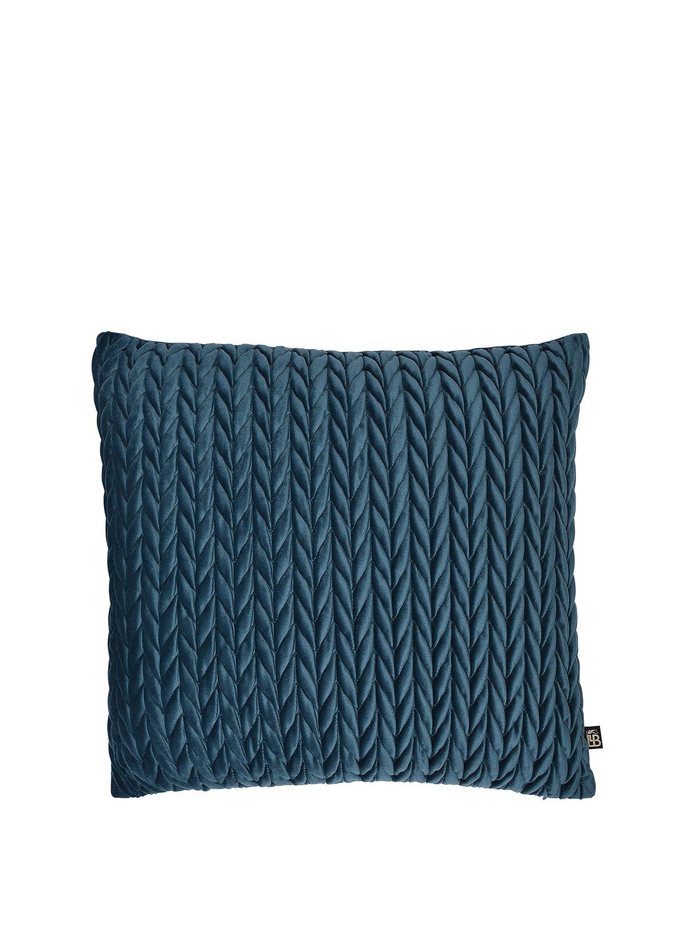 laurence-llewelyn-bowen-amory-cushion--teal