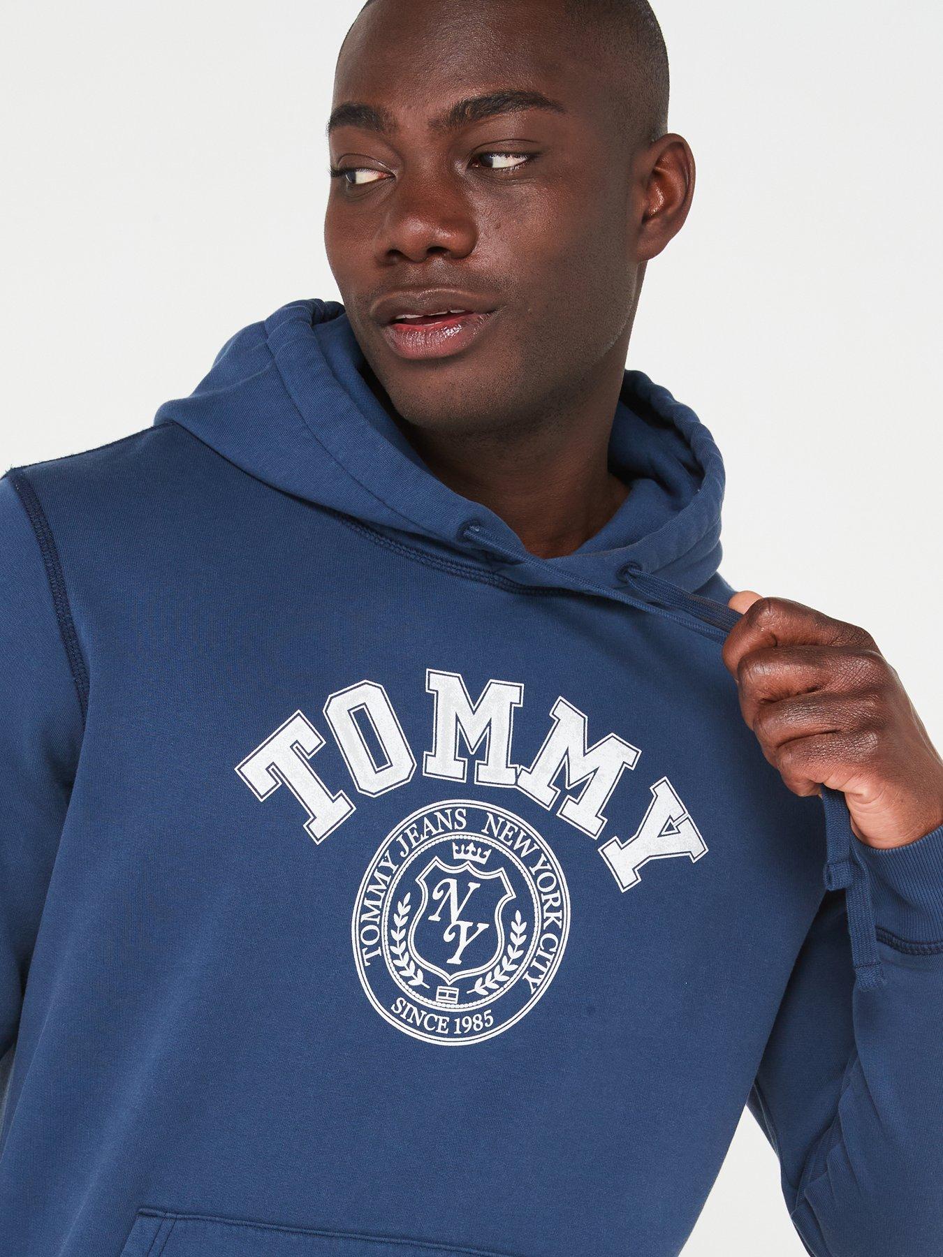 tommy-jeans-tommy-jeans-regular-fit-washed-prep-explorer-hoodie-navyoutfit