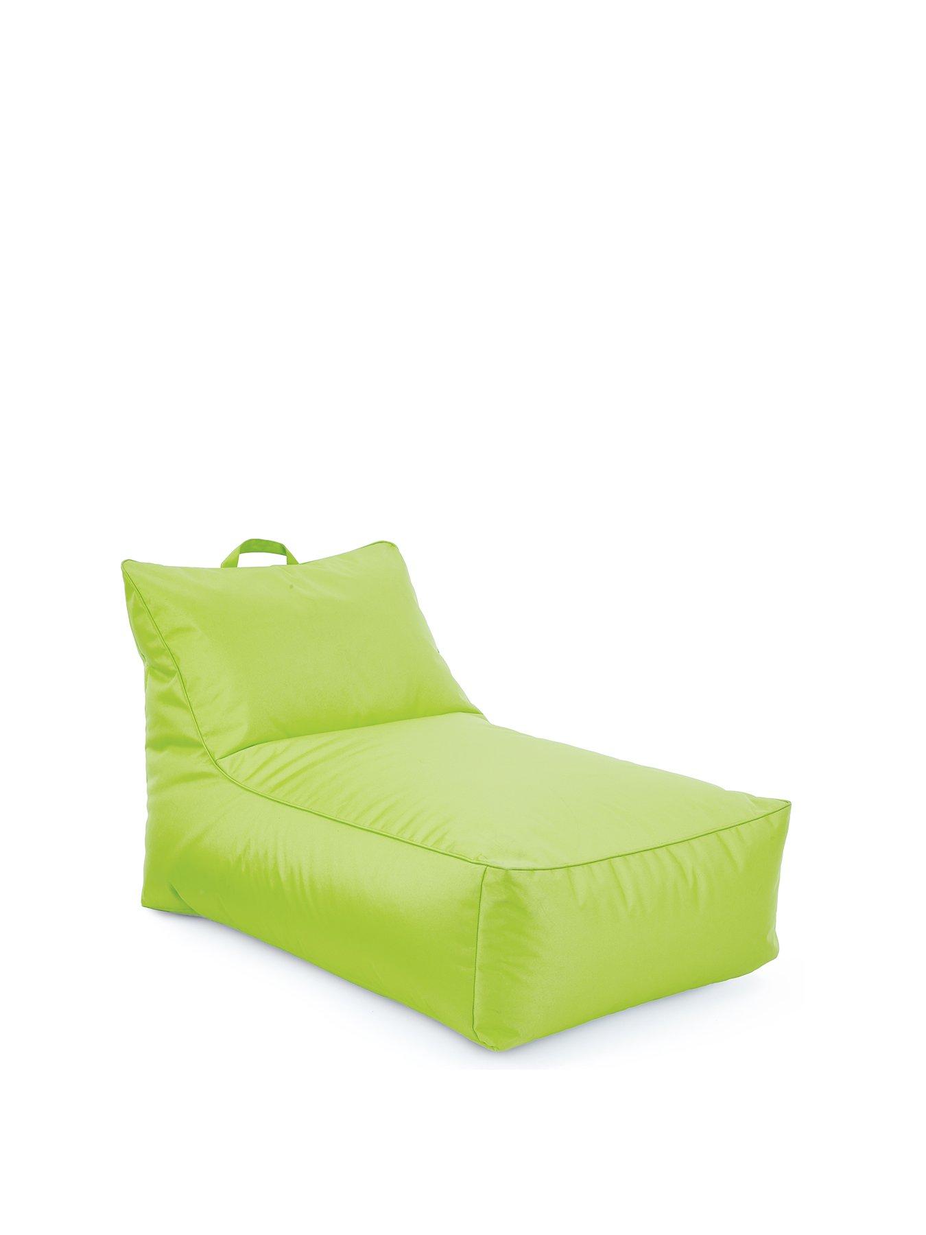 kaikoo-indooroutdoor-day-bed-in-greenstillFront