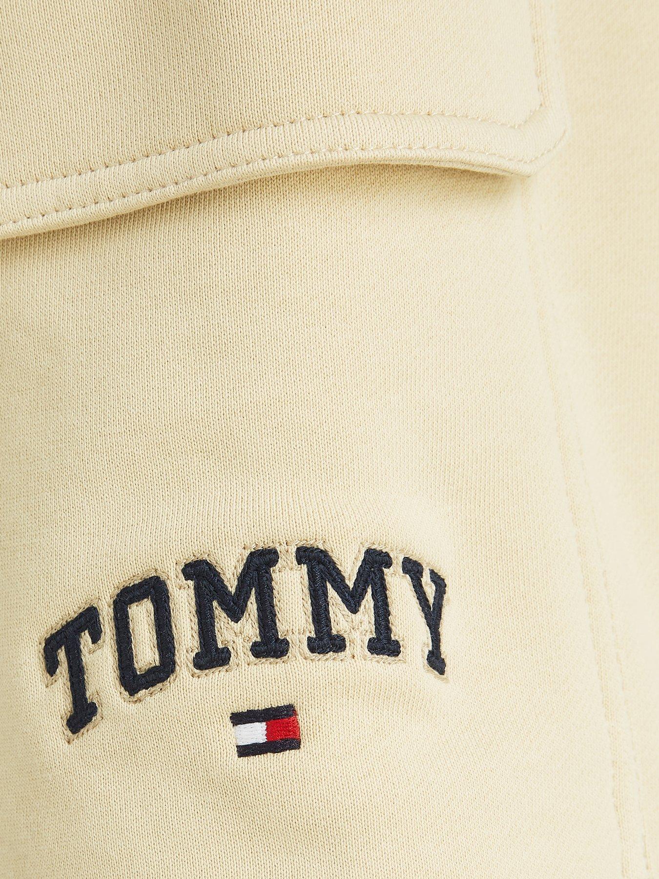 tommy-hilfiger-boys-varsity-embroidered-cargo-sweatpants-light-creamdetail