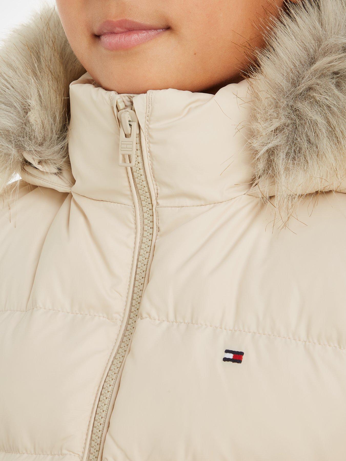 tommy-hilfiger-girls-essential-down-fur-hood-jacket-beigeoutfit