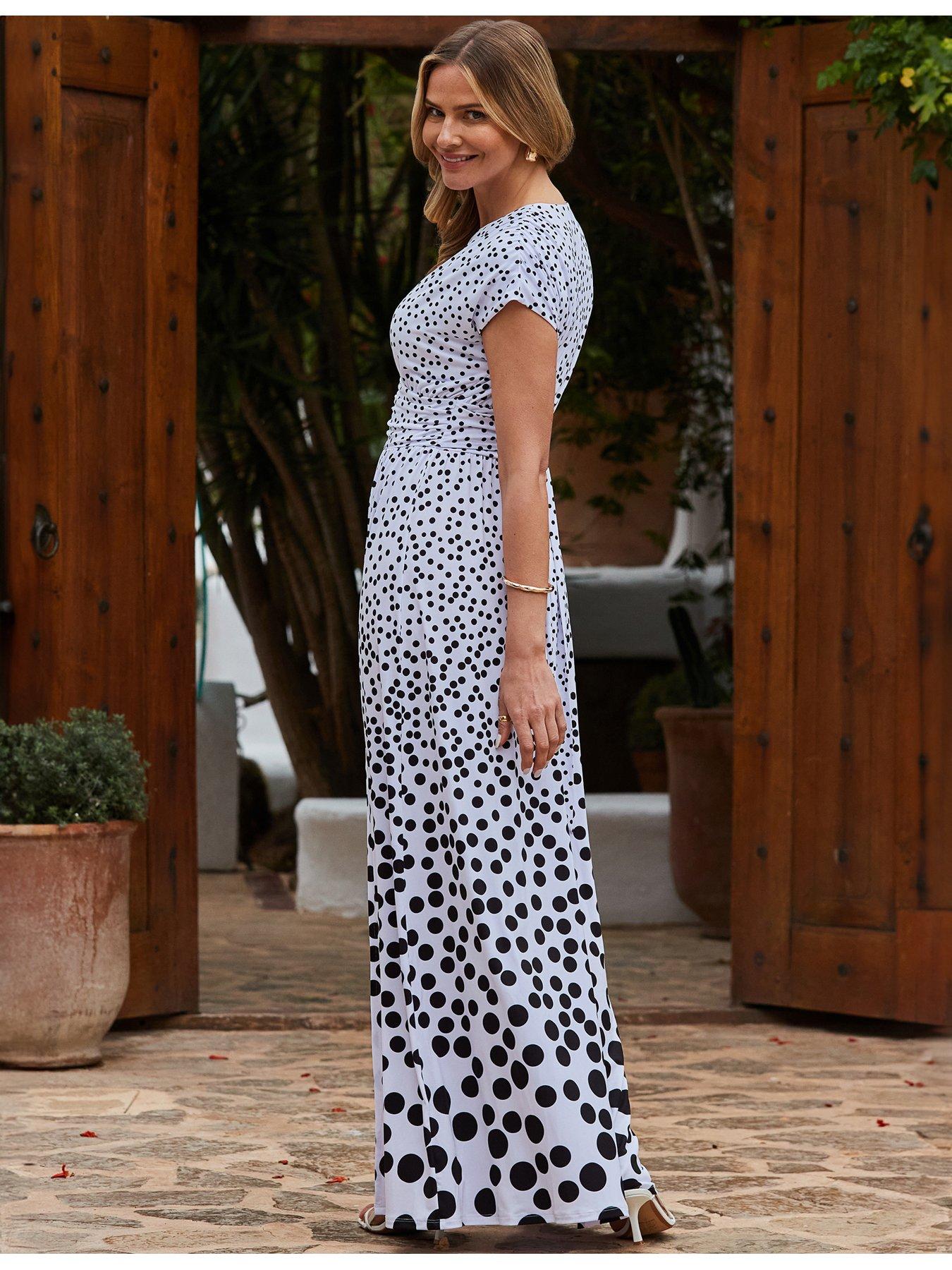 sosandar-spot-print-ruched-waist-jersey-maxi-dress-ivoryoutfit