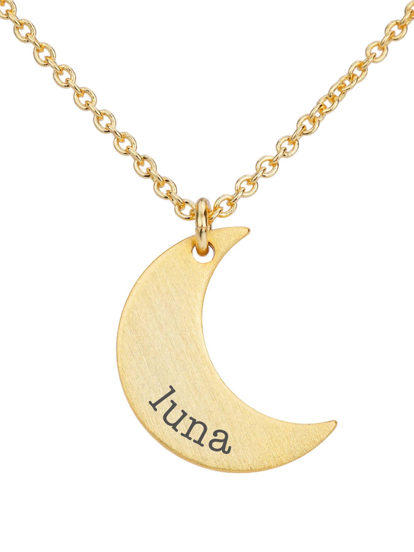 treat-republic-personalised-crescent-moon-necklace-in-goldoutfit