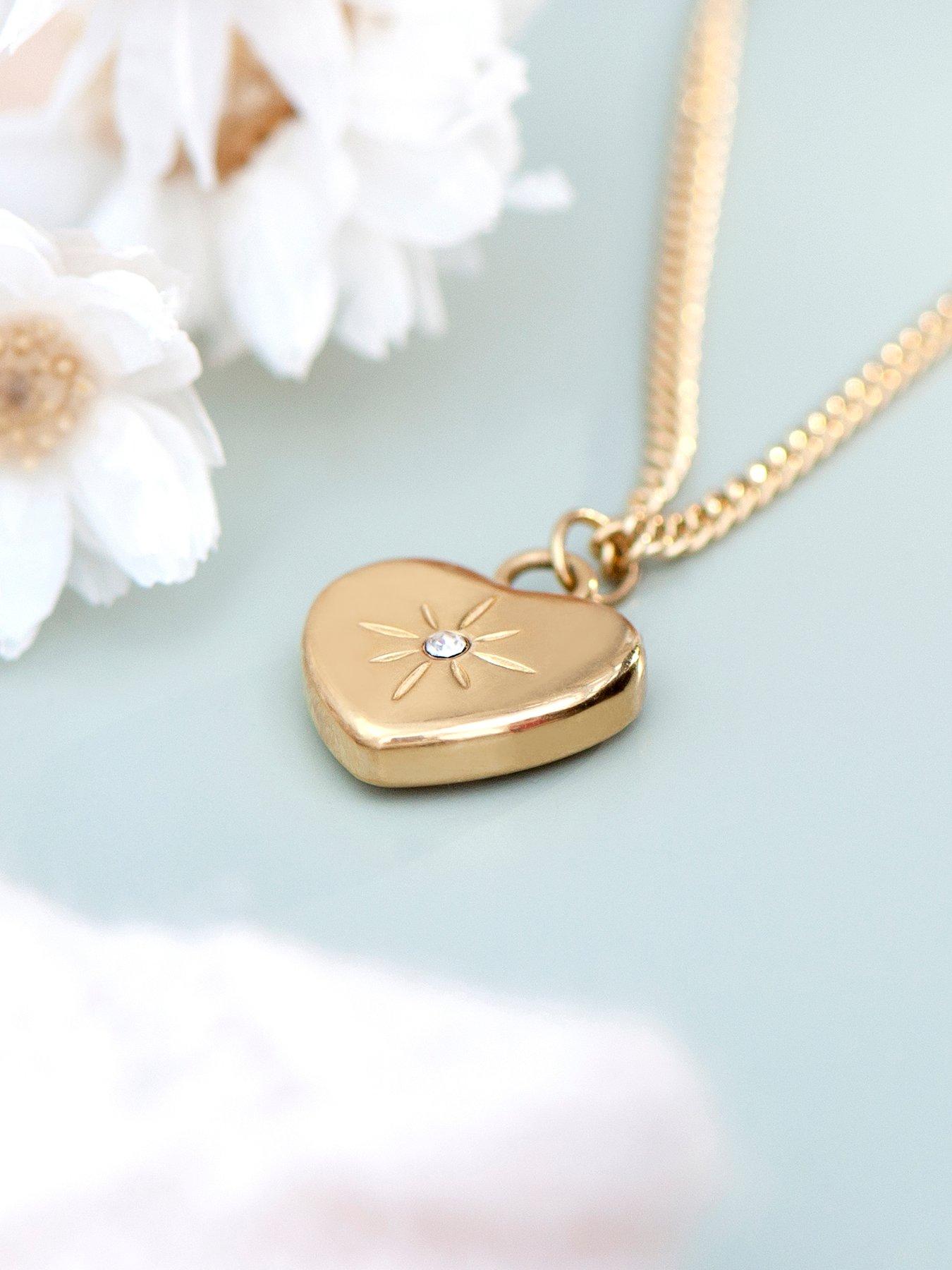 treat-republic-personalised-celestial-heart-pendant-and-necklacedetail