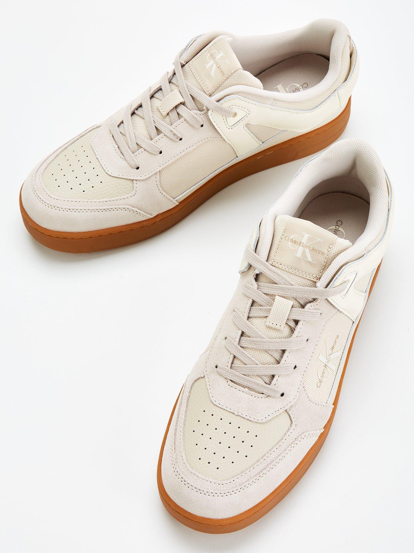 calvin-klein-jeans-calvin-klein-jeans-basket-mixed-material-gum-sole-leather-lace-sneaker-whitebeigeoutfit