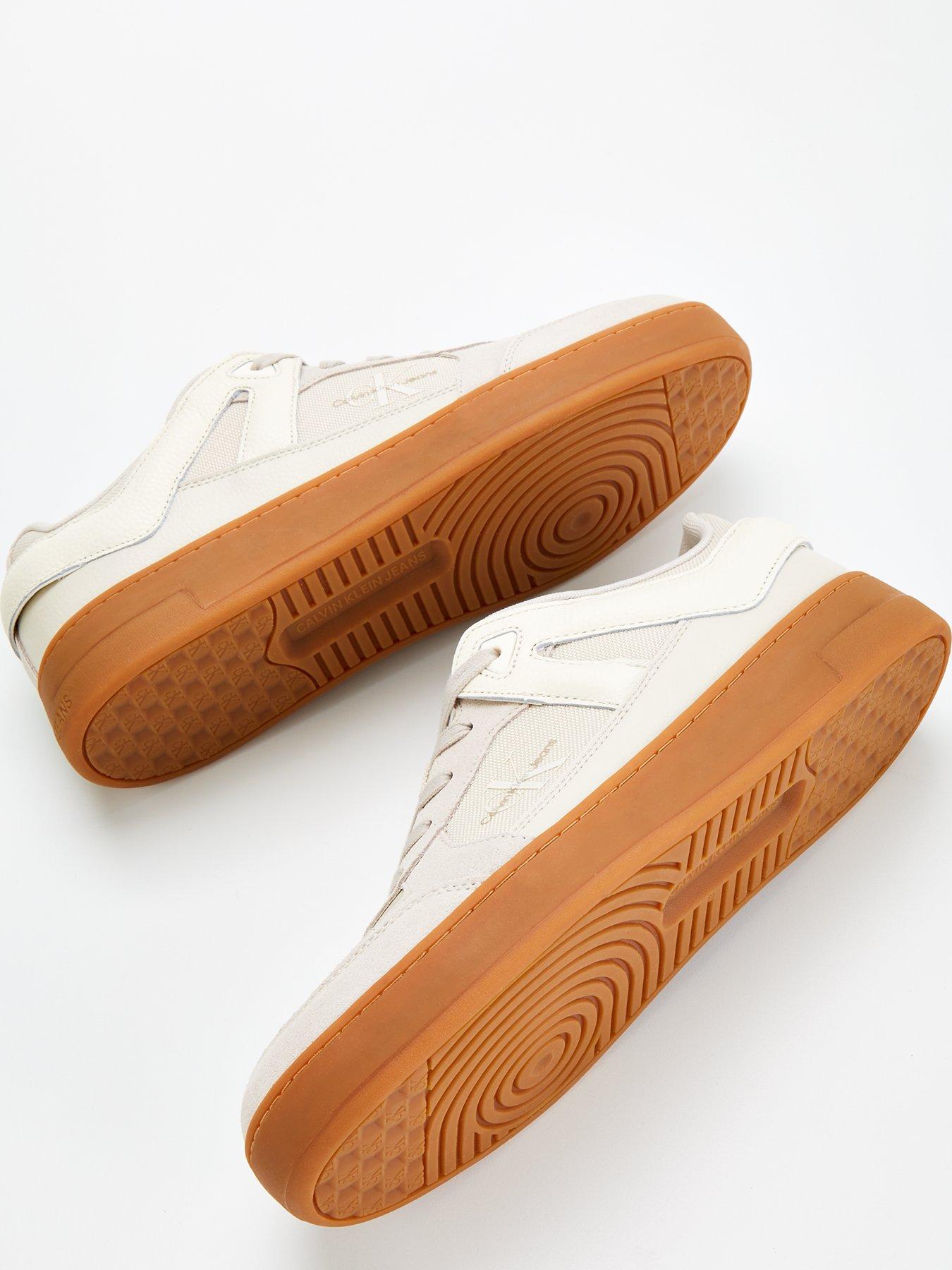 calvin-klein-jeans-calvin-klein-jeans-basket-mixed-material-gum-sole-leather-lace-sneaker-whitebeigedetail