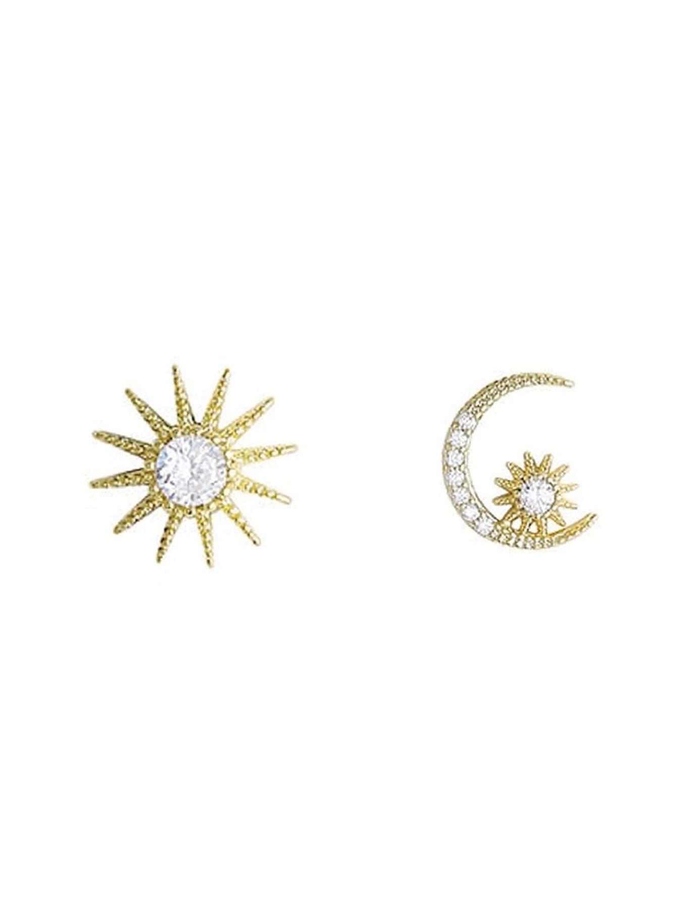 elk-bloom-14k-gold-plated-star-and-crescent-moon-earringsoutfit