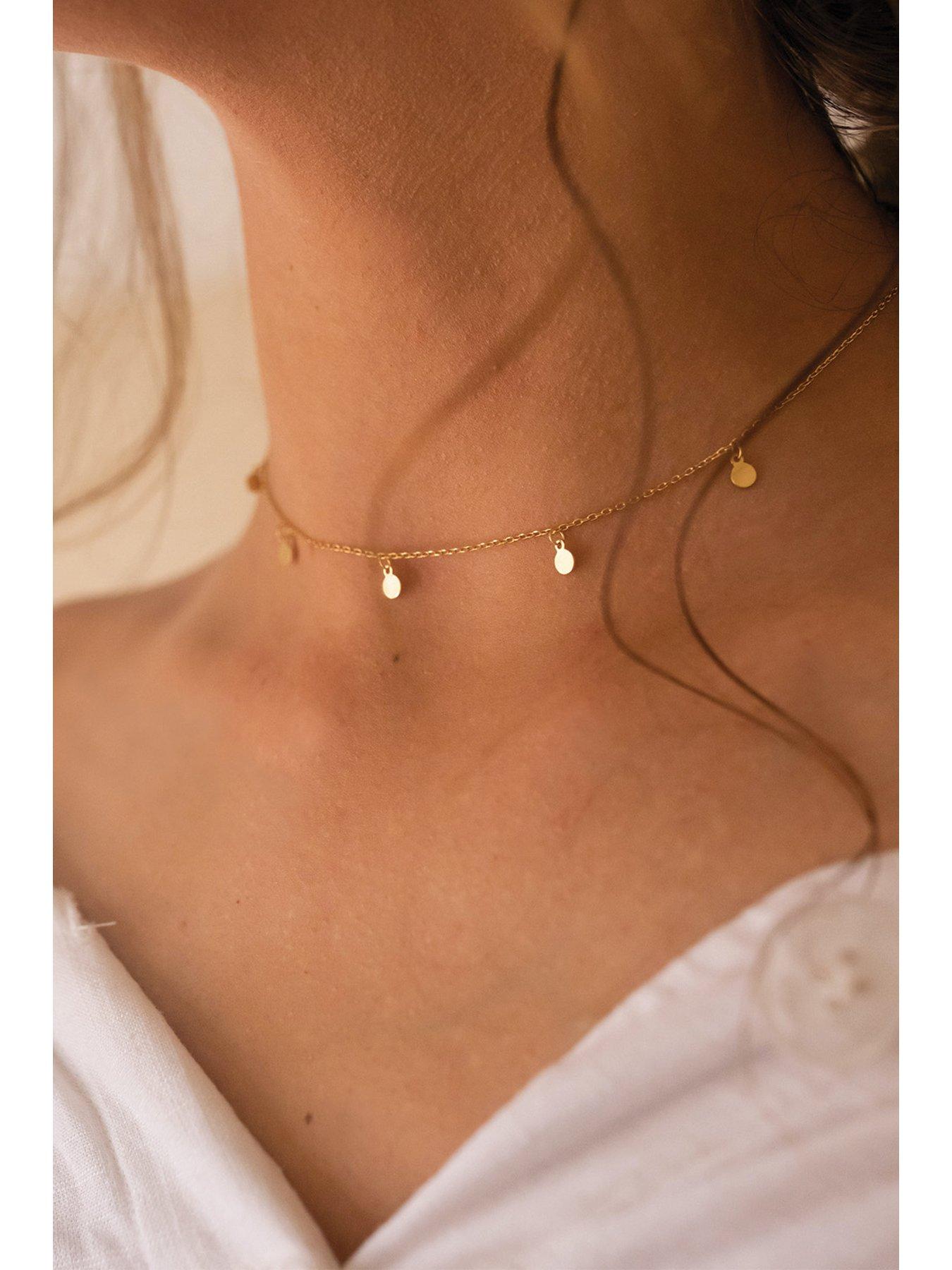 elk-bloom-dainty-18k-gold-plated-disc-choker-necklaceoutfit