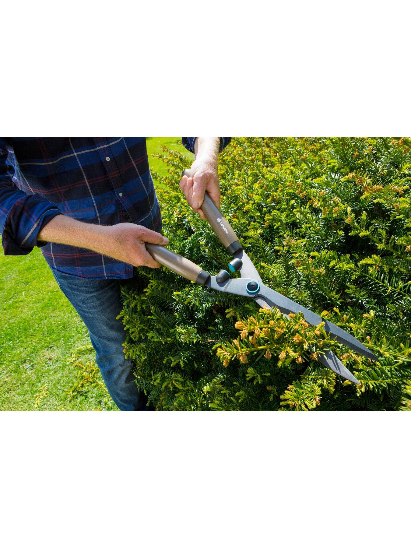 gardena-gardena-naturecut-hedge-shears-and-secateursdetail