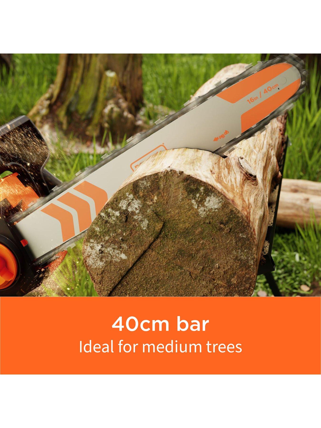 Image 3 of 7 of Black & Decker 2000w 40cm Chainsaw
