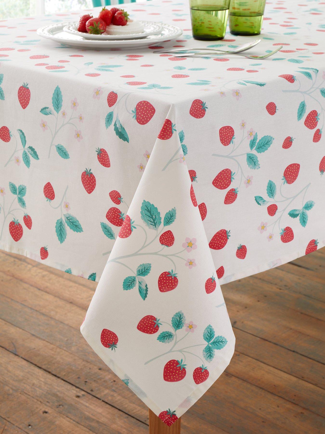 catherine-lansfield-strawberry-garden-cotton-tableclothback