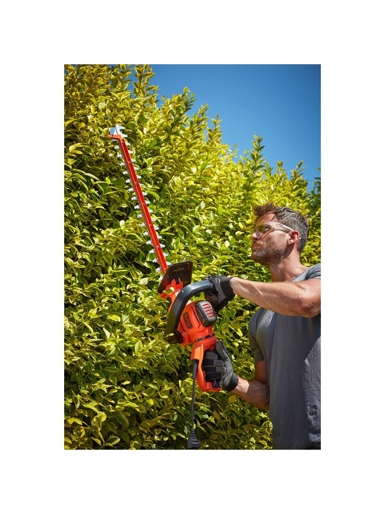 black-decker-650w-60cm-twist-hedge-trimmer-25mm-gap-saw-bladedetail