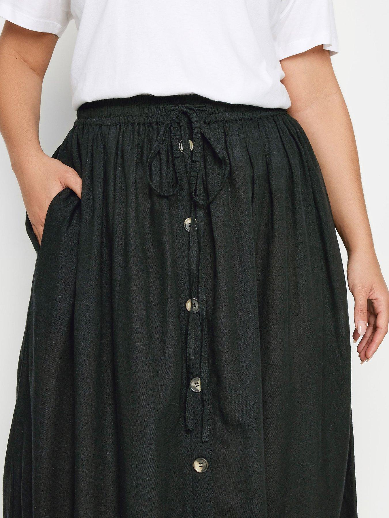 yours-curve-boho-button-skirt-linen-blackoutfit