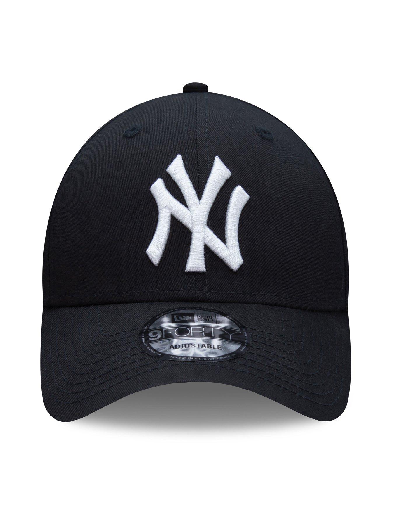 new-era-unisex-new-york-yankees-league-essentials-9forty-cap-blackoutfit