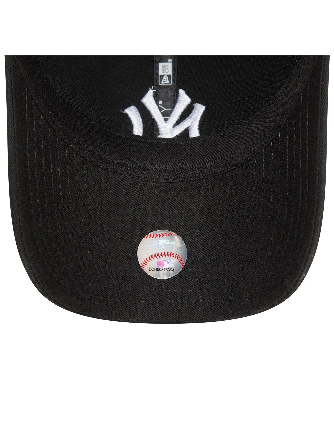 new-era-unisex-new-york-yankees-league-essentials-9twenty-cap-blackdetail