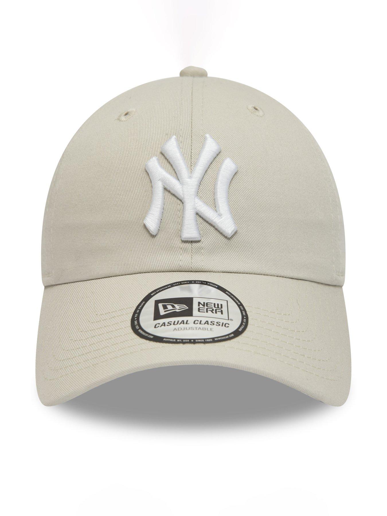 new-era-unisex-new-york-yankees-league-essentials-9twenty-cap-beigeoutfit