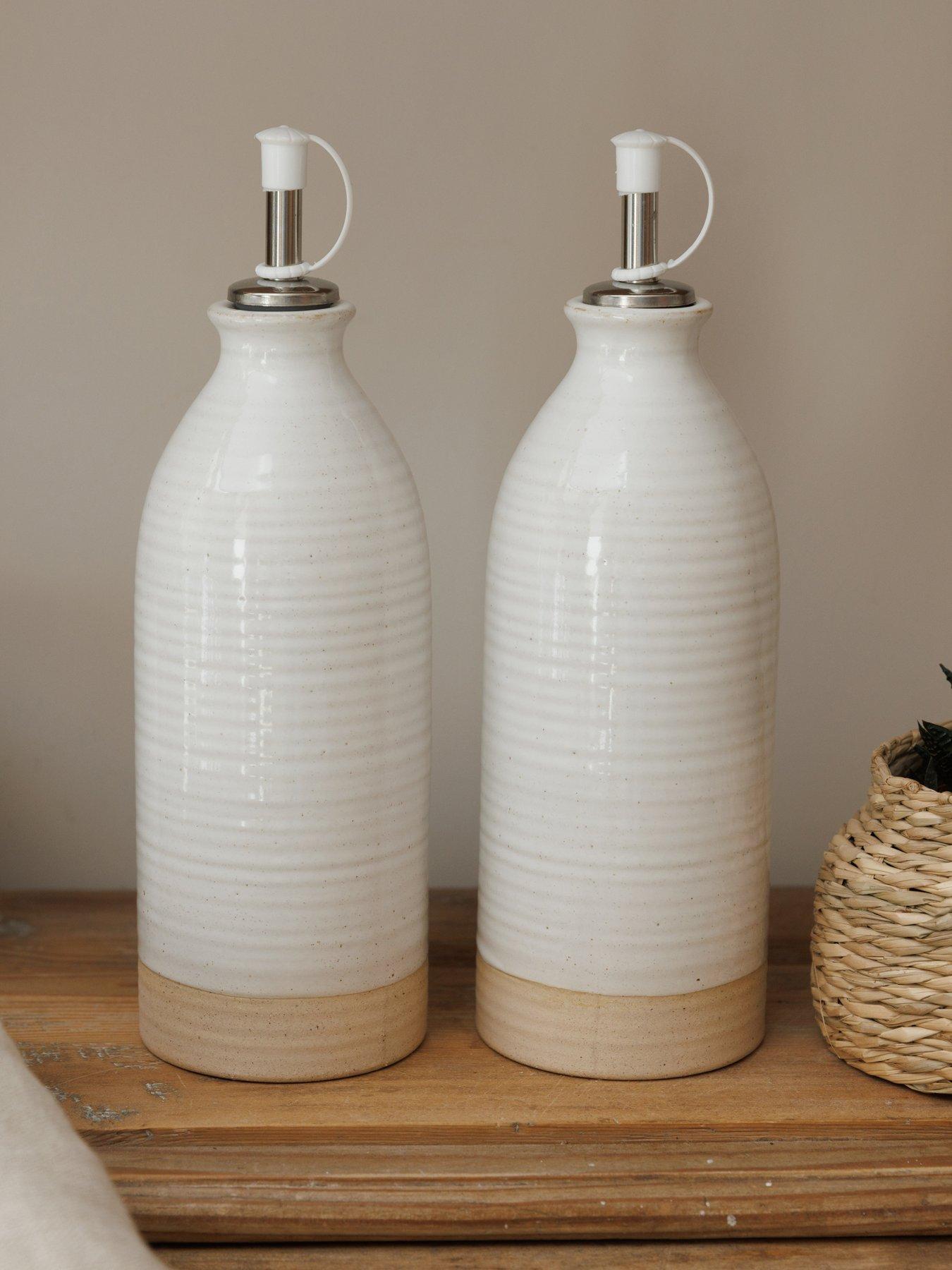 Kitchencraft Idilica Stoneware Oil And Vinegar Bottles - Set Of 2 in White