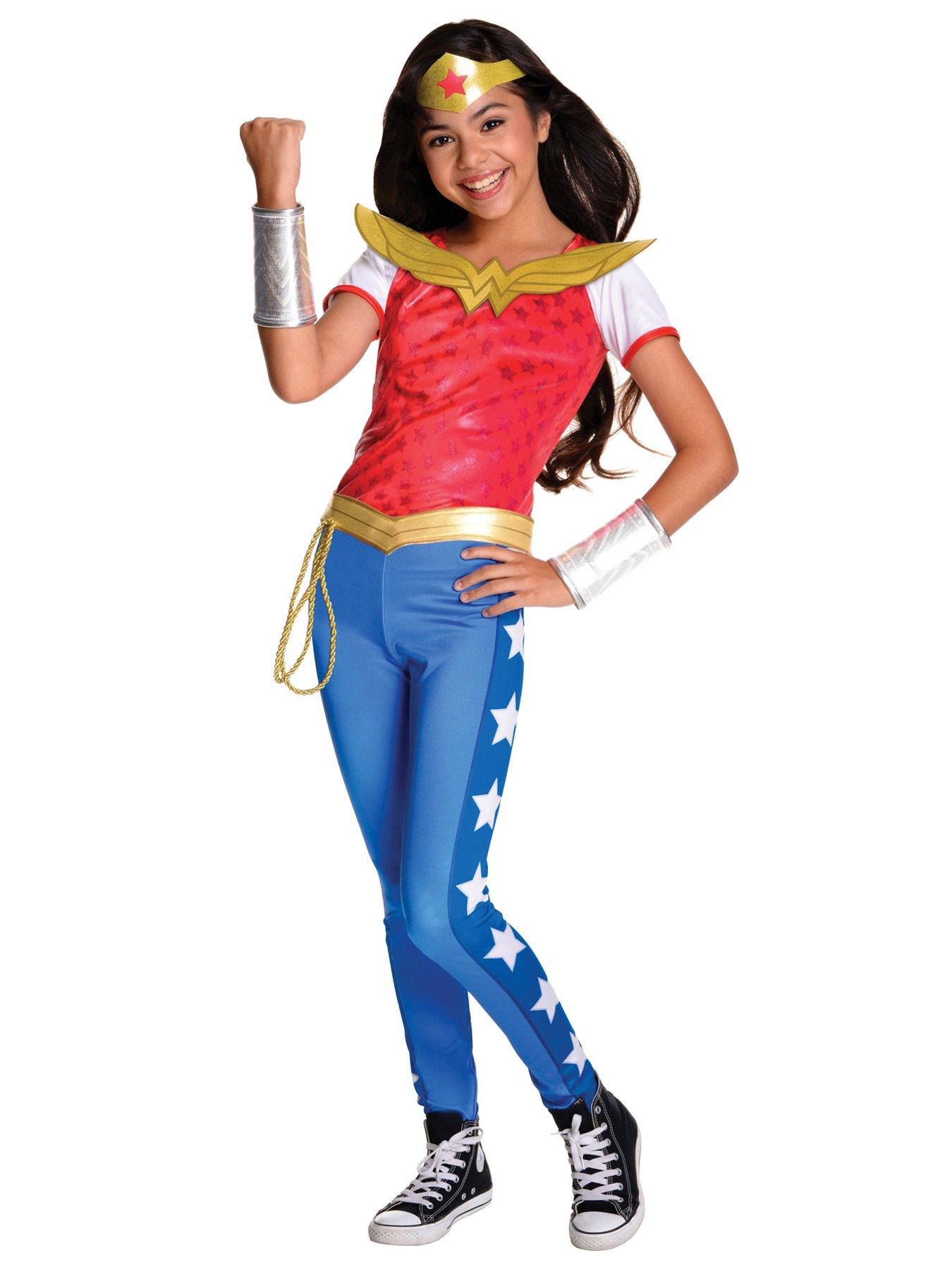 Image 1 of 1 of Wonder Woman Deluxe Wonder Woman Costume