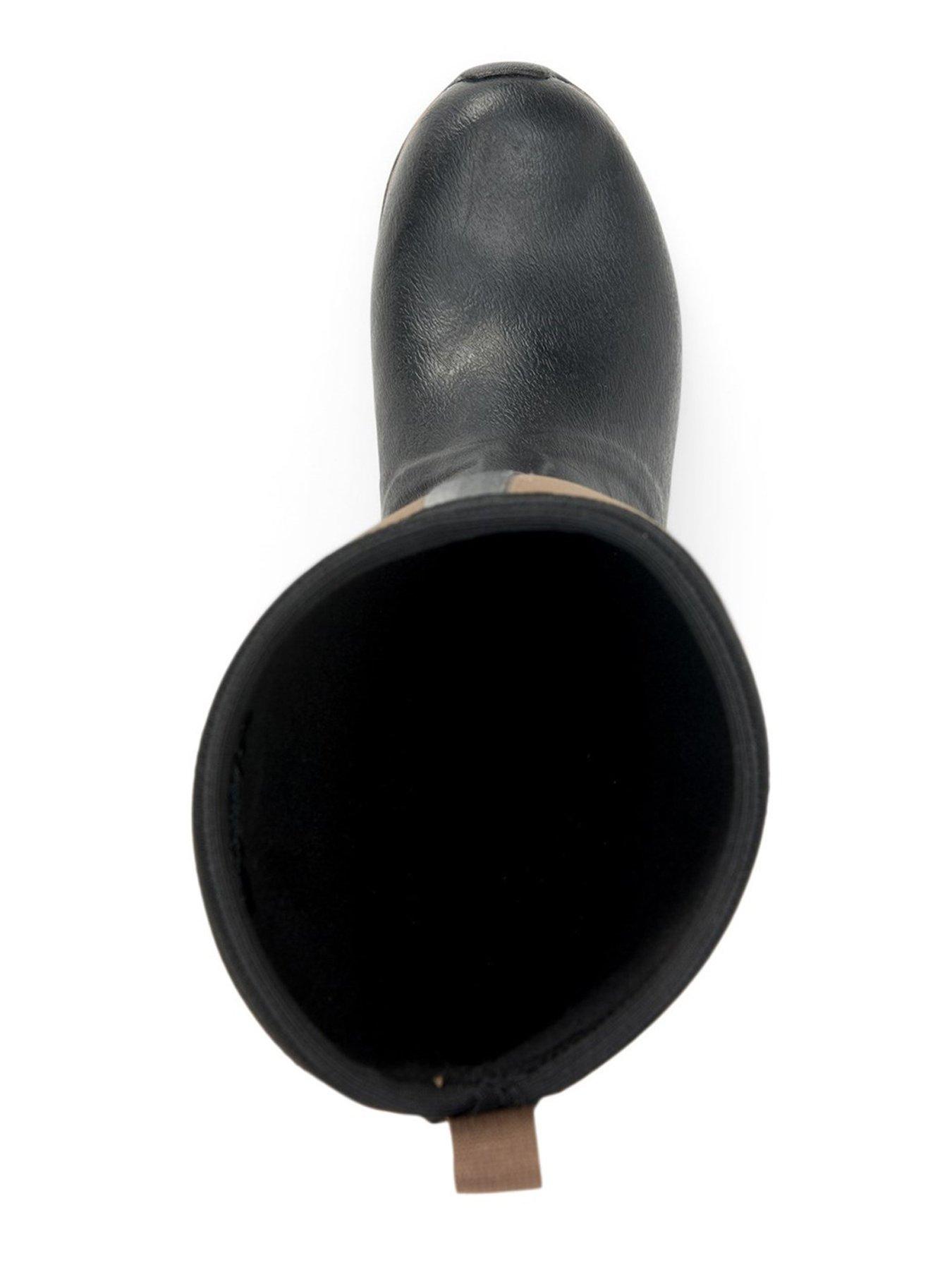 muck-boots-ladies-arctic-adventure-boots-blackbrownoutfit