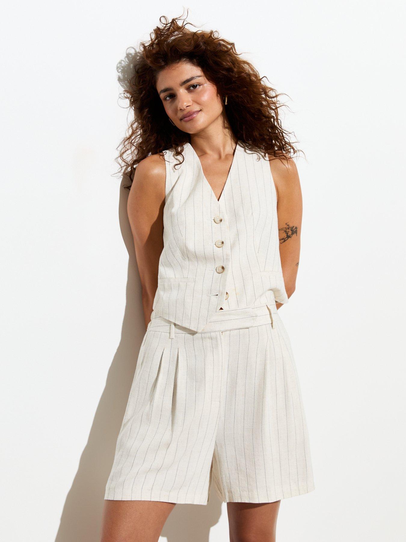 new-look-off-white-pinstripe-tailored-shortsfront