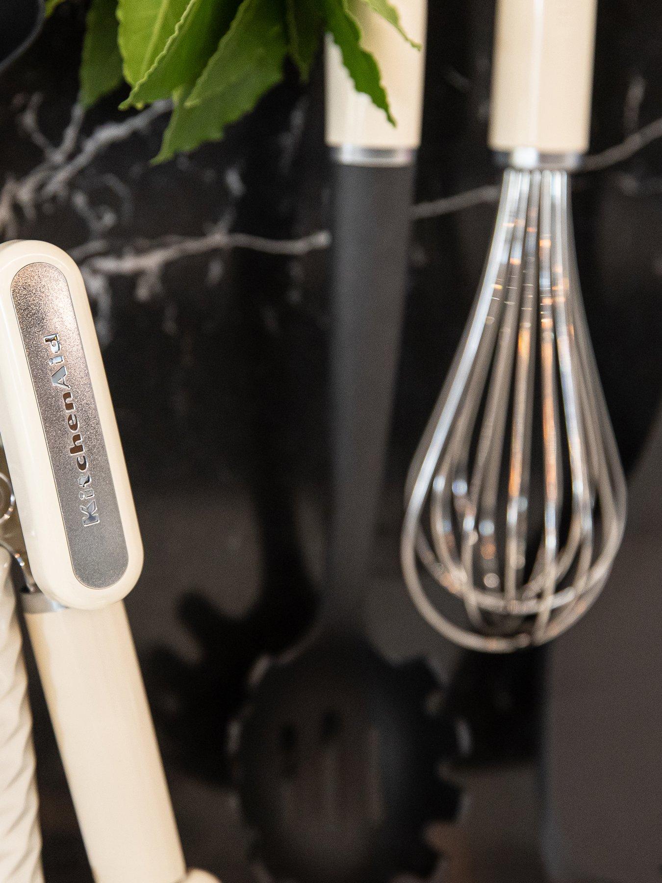 kitchenaid-stainless-steel-whisk-almond-creamoutfit